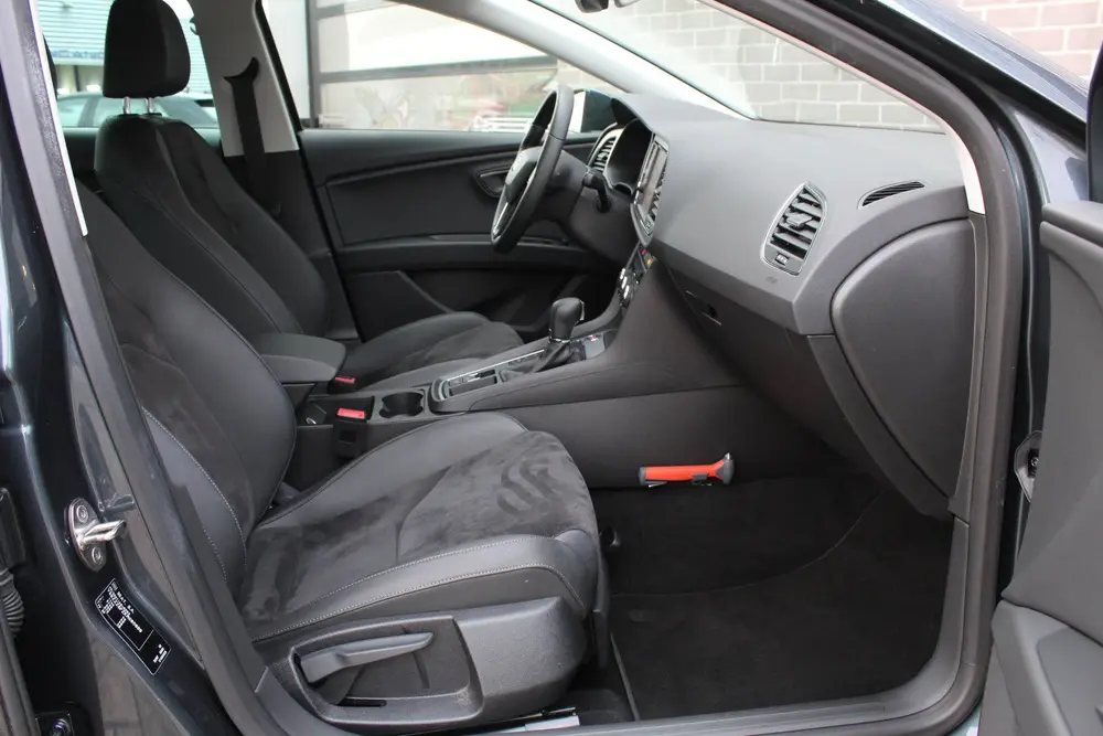 SEAT Leon 1.0 EcoTSI Style Business Intense uit 2019, foto 9