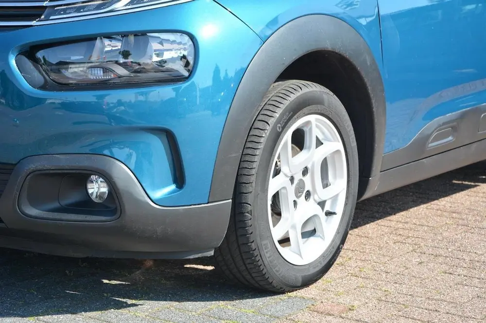 Citroën C4 Cactus Citroen C4 Cactus 1.2 PureTech Feel Clima uit 2019, foto 3