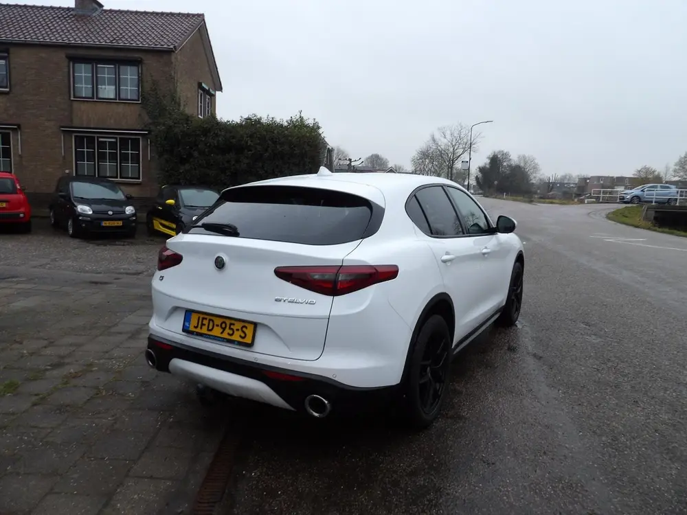Alfa Romeo Stelvio 2.0 T AWD Super Q4 / Rijklaarprijs / Trek uit 2020, foto 4