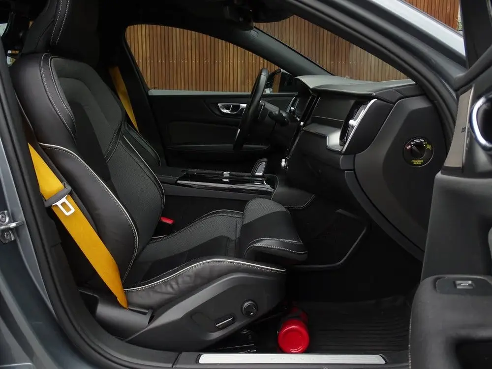 Volvo S60 T8 Polestar 405PK AWD / Harman Kardon / Brembo uit 2019, foto 14