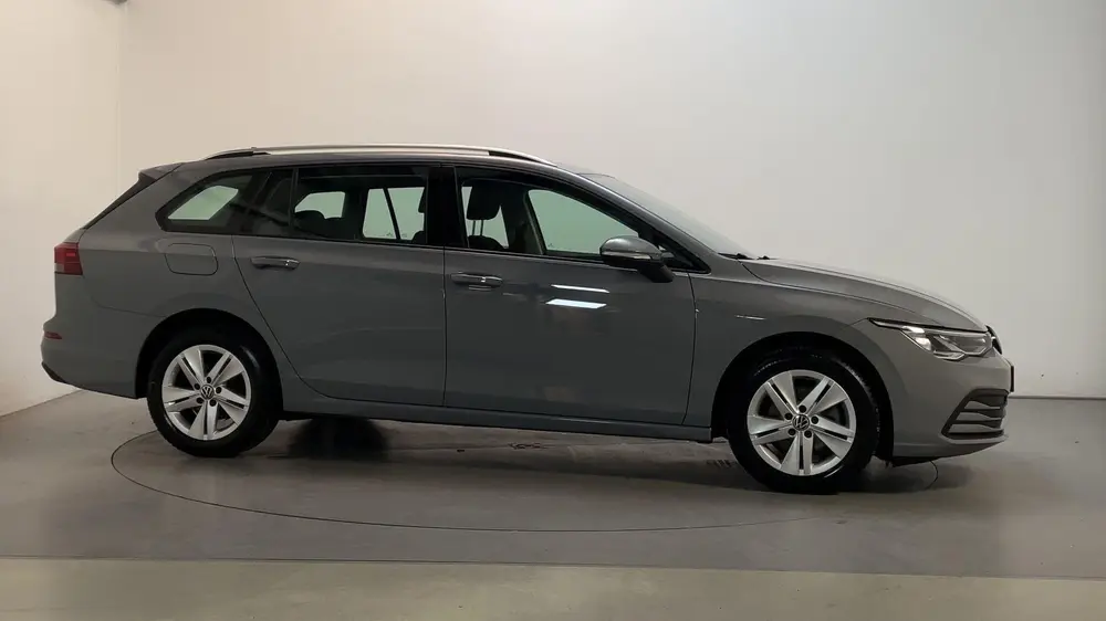 Volkswagen Golf Variant 1.0 TSI 110pk Life Camera DAB+ Navig uit 2022, foto 12