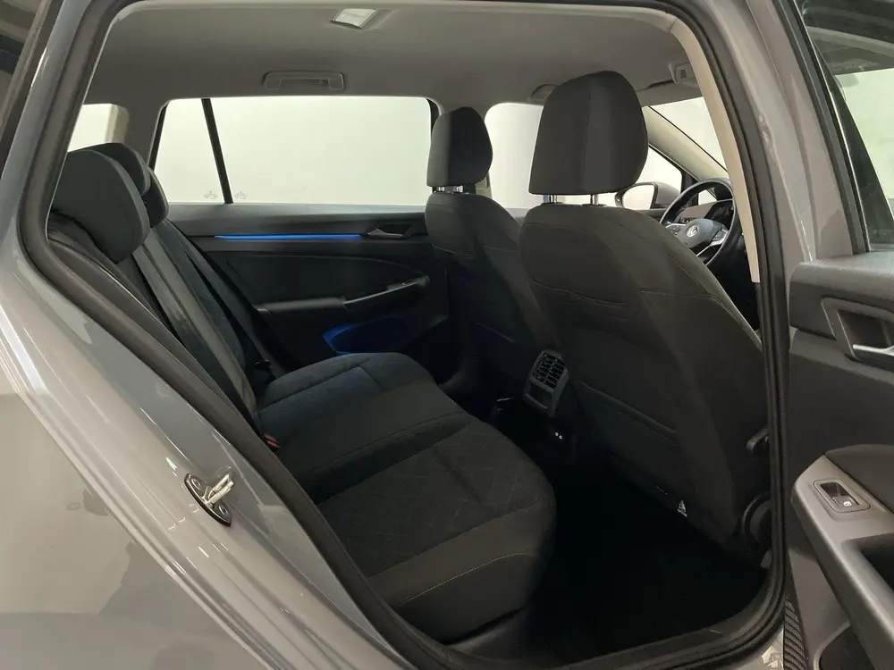 Volkswagen Golf Variant 1.0 TSI 110pk Life Camera DAB+ Navig uit 2022, foto 19