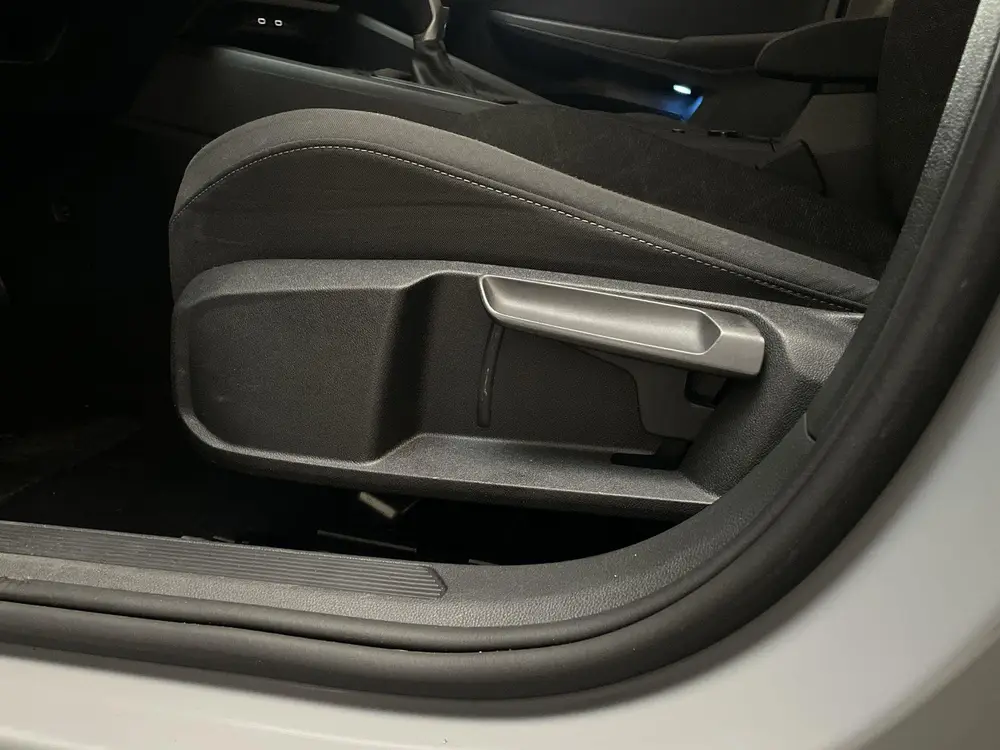 Volkswagen Golf Variant 1.0 TSI 110pk Life Camera DAB+ Navig uit 2022, foto 20