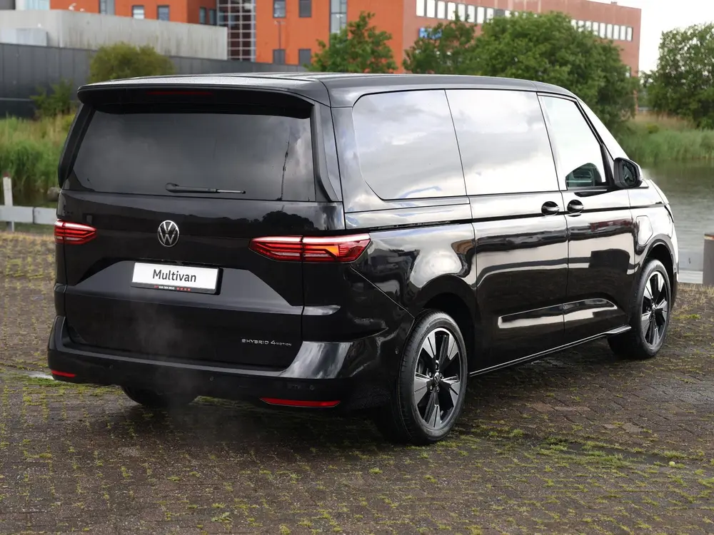 Volkswagen Multivan Bulli Edition L2 1.5 eHybrid EU6 180 kW uit 2026, foto 5