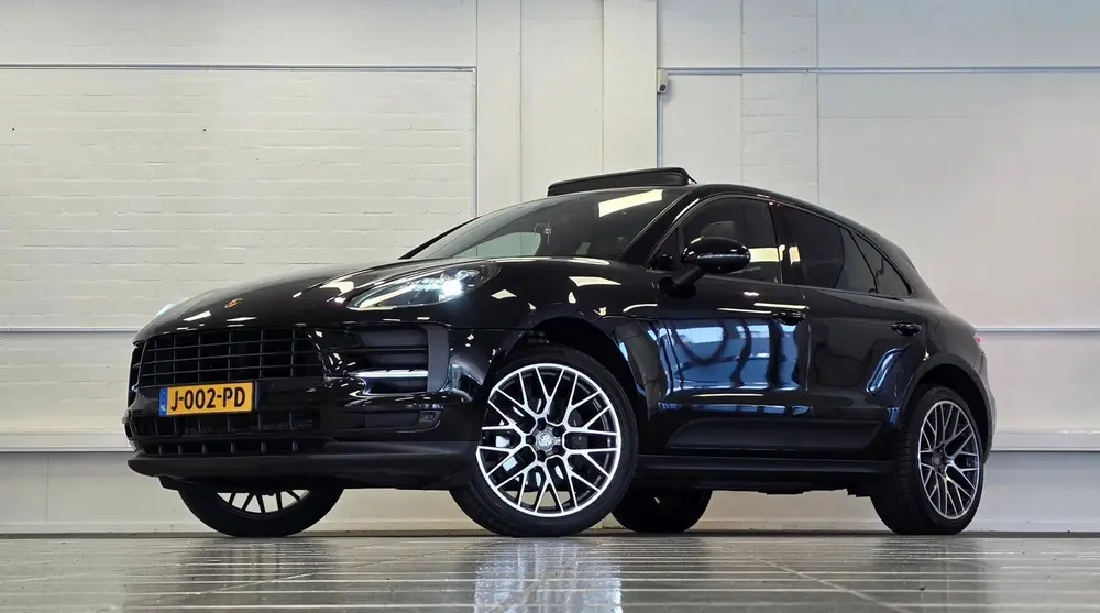 Porsche Macan 2.0T Panoramadak Camera Lederenbekleding Andro uit 2019