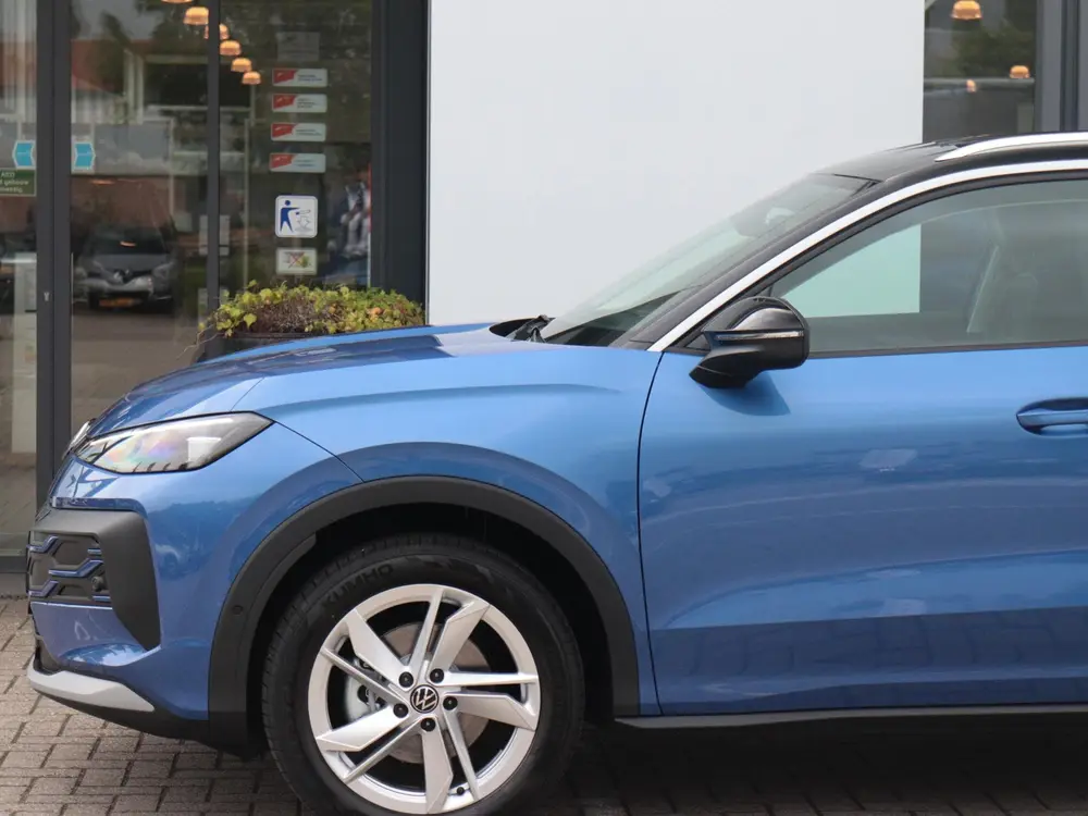 Volkswagen T-Roc Style First Edition 1.5 eTSI 85 kW / 116 PK uit 2026, foto 2