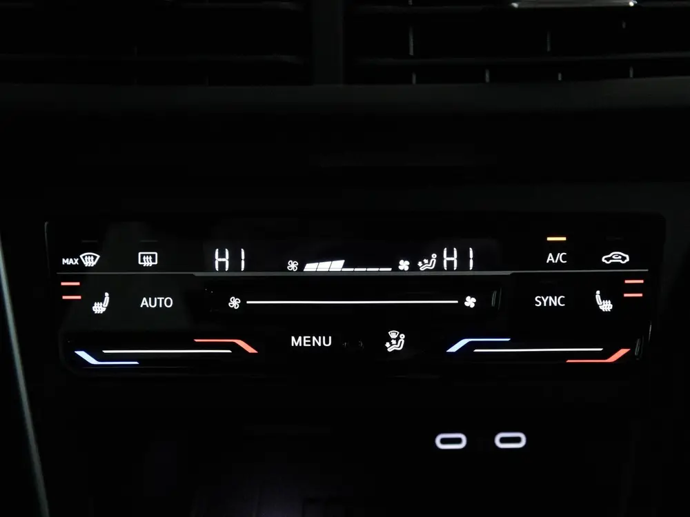 Volkswagen Polo 50 Edition 1.0 TSI 95 PK | Panoramadak | Ach uit 2026, foto 11