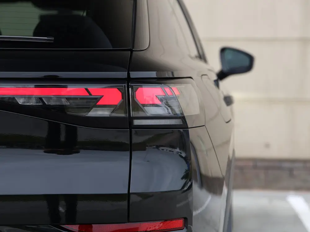 Volkswagen T-Roc R-Line First Edition 1.5 eTSI 150 PK | Pano uit 2026, foto 17