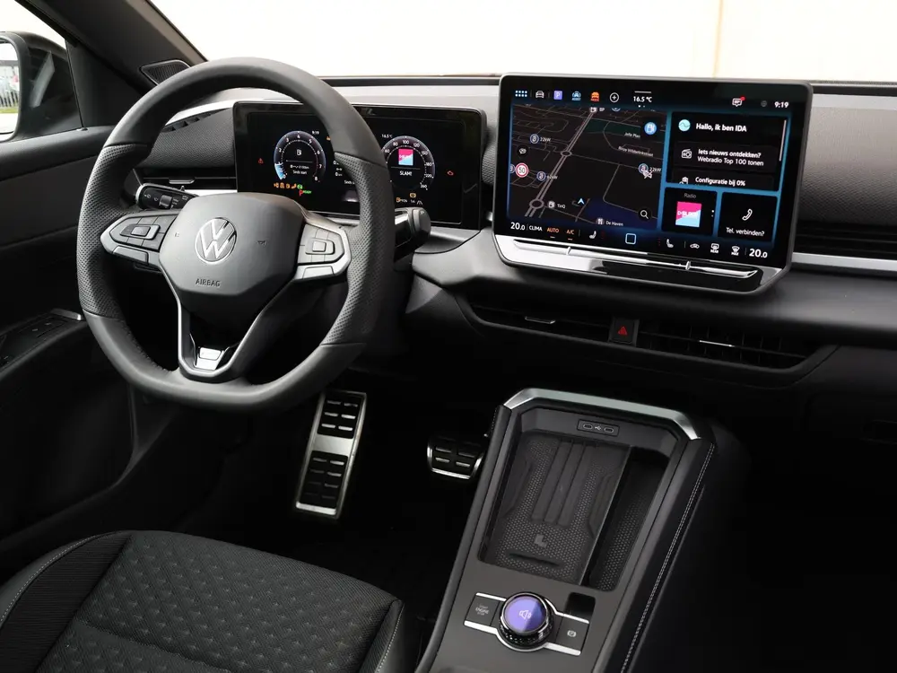 Volkswagen T-Roc R-Line First Edition 1.5 eTSI 150 PK | Pano uit 2026, foto 7