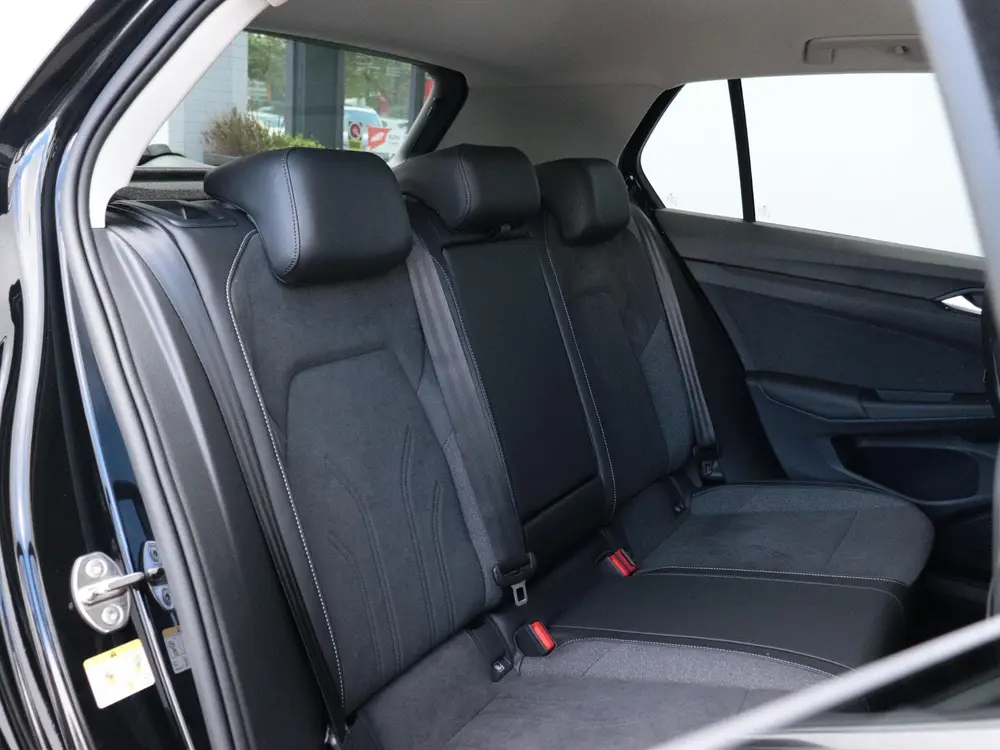 Volkswagen Golf Style Edition 1.5 eHybrid 150 kW / 204 PK Ha uit 2026, foto 11