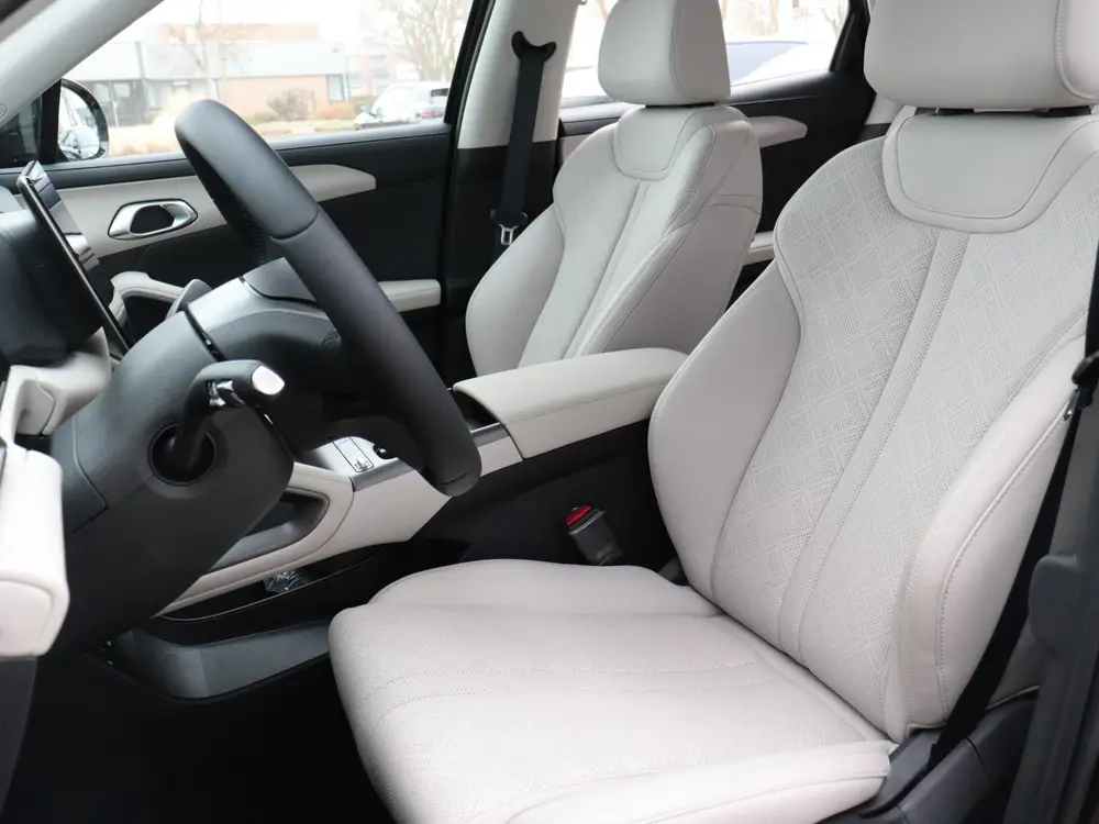 BYD Atto 2 DM-i Boost uit 2026, foto 9