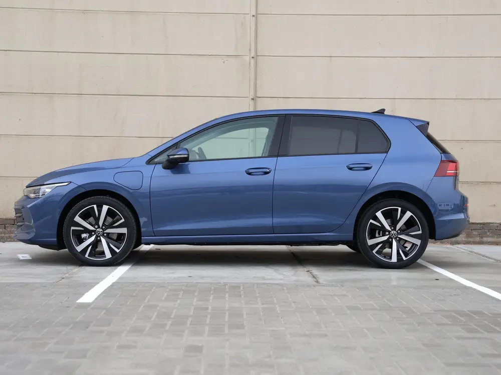 Volkswagen Golf Life Edition 1.5 eHybrid 204 PK | 18" velgen uit 2026, foto 12