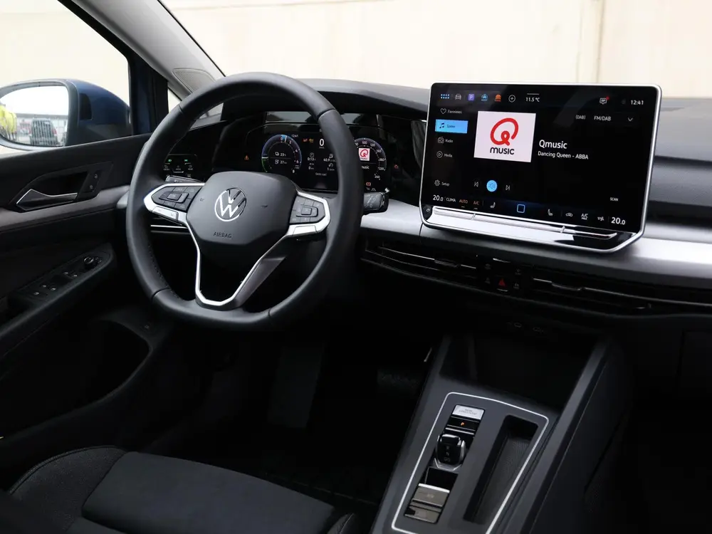 Volkswagen Golf Life Edition 1.5 eHybrid 204 PK | 18" velgen uit 2026, foto 7