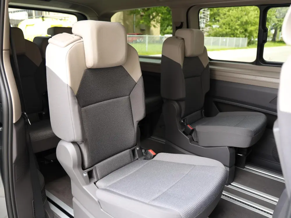 Volkswagen Multivan Economy Business L2 1.5 eHybrid EU6 180 uit 2026, foto 11
