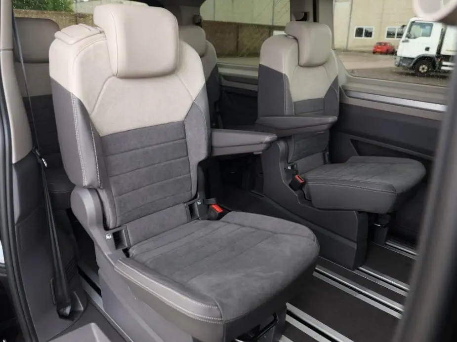 Volkswagen Multivan Bulli Edition L2 1.5 eHybrid EU6 180 kW uit 2026, foto 9