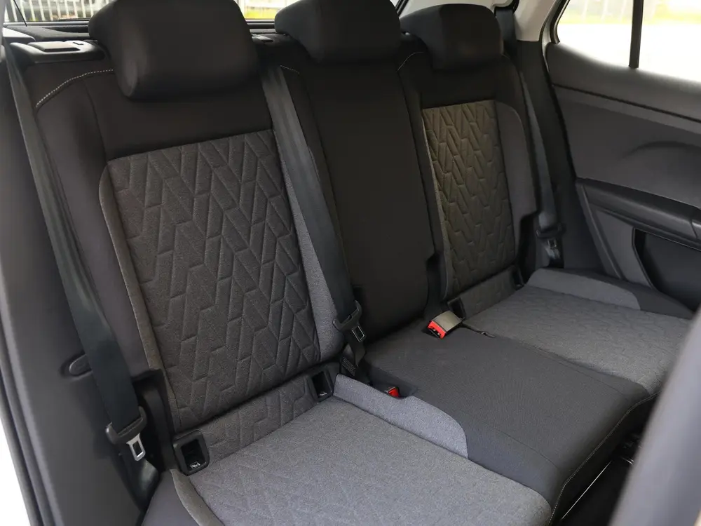 Volkswagen T-Cross Life Edition 1.0 TSI 95 PK | Camera | PDC uit 2026, foto 9