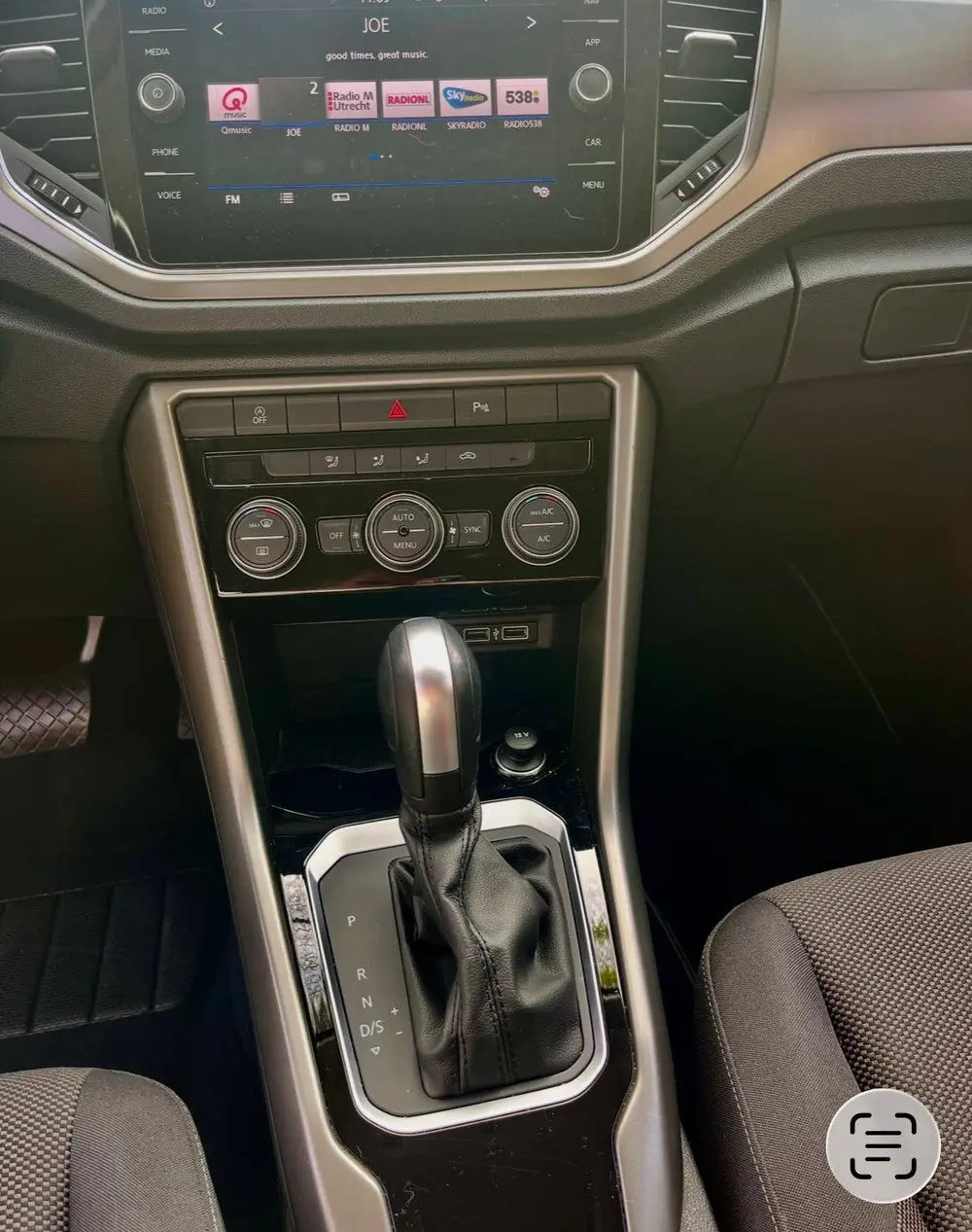 Volkswagen T-Roc VW T-Roc 1.5 TSI DSG 2020 Automaat uit 2020, foto 20