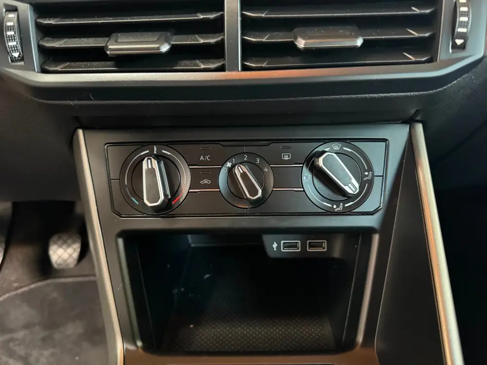 Volkswagen Polo 1.0 TSI Comfortline | All-in | ACC | LED | P uit 2019, foto 18