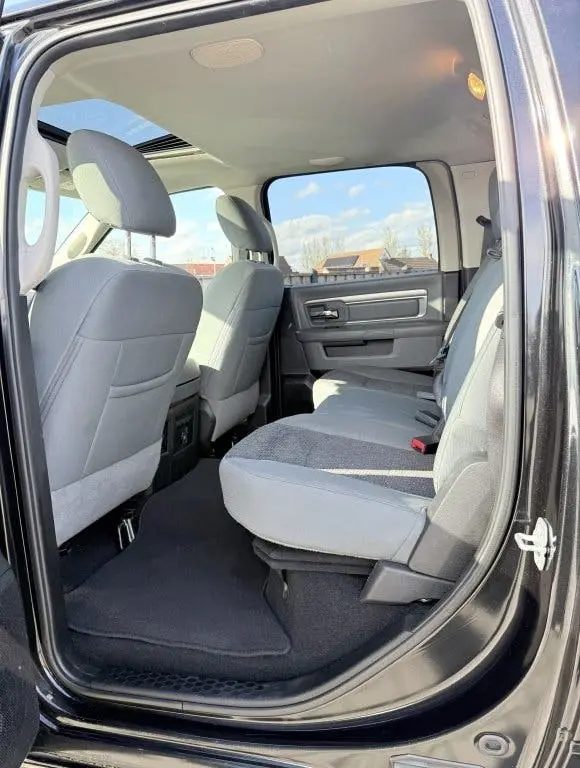 Dodge Ram 1500 Classic HEMI V8 4x4 (bj 2020, automaat) uit 2020, foto 11