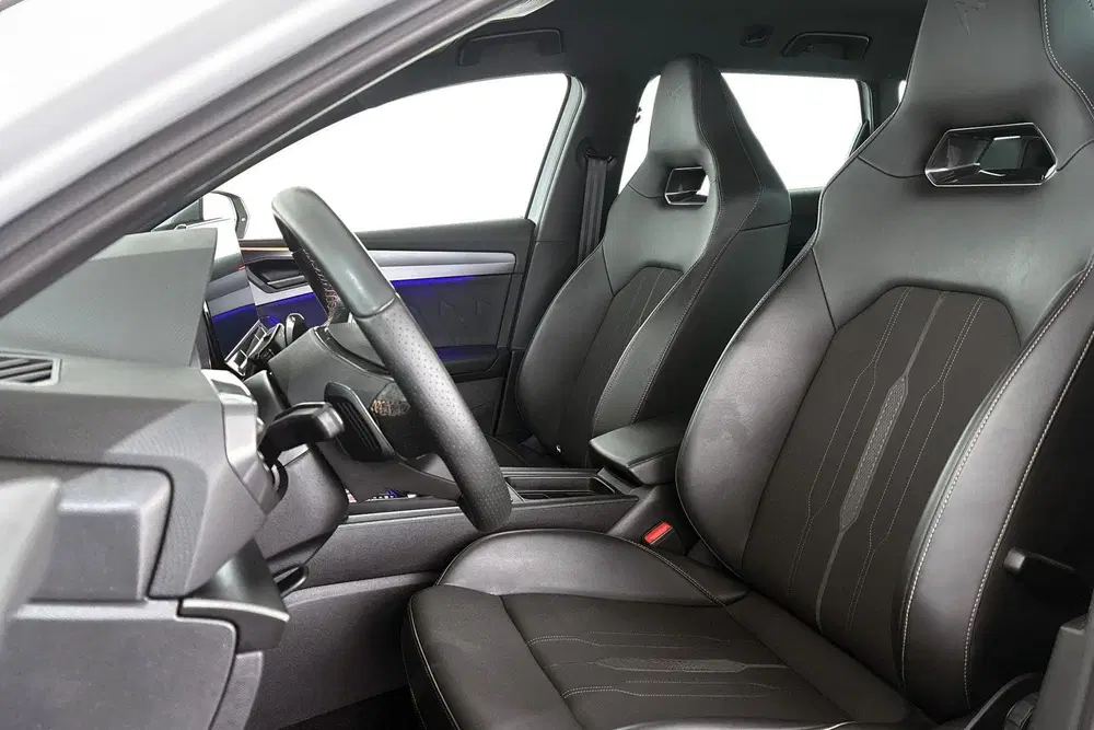 Cupra Leon 1.4 e-Hybrid Essential Achteruitrijc uit 2024, foto 6