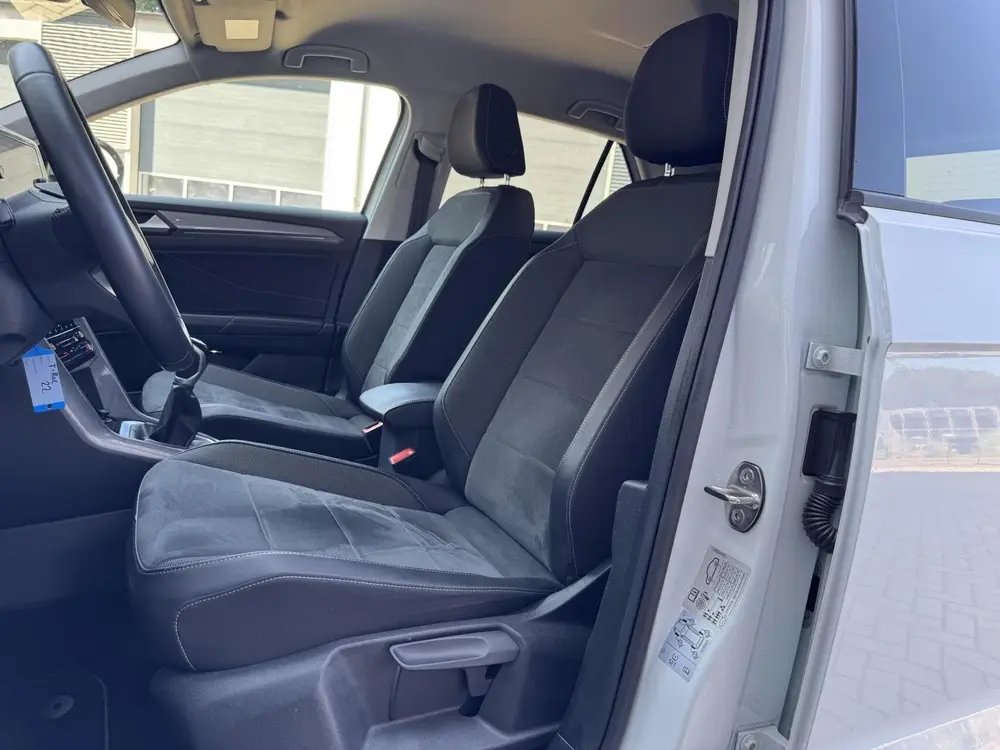 Volkswagen T-Roc 1.0 TSI Style | Digital Cockpit | LED | Car uit 2022, foto 5