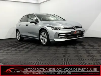 Volkswagen Golf 1.5 eHybrid Life Edition Plug-in Camera, App uit 2025