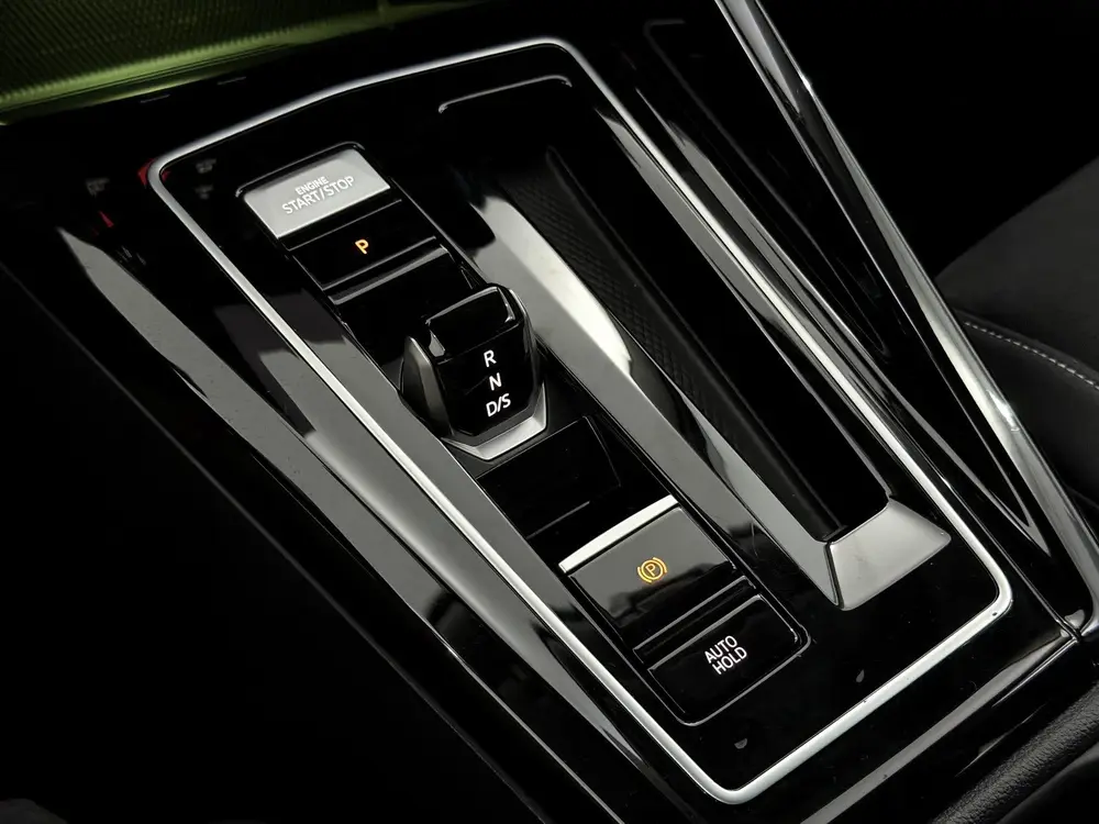 Volkswagen Golf 1.5 eHybrid Life Edition Plug-in Camera, App uit 2025, foto 15