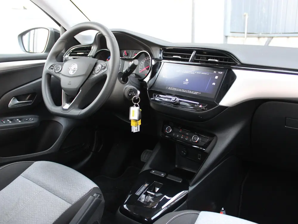 Opel Corsa 1.2 Turbo Hybrid Edition Automaat uit 2026, foto 3