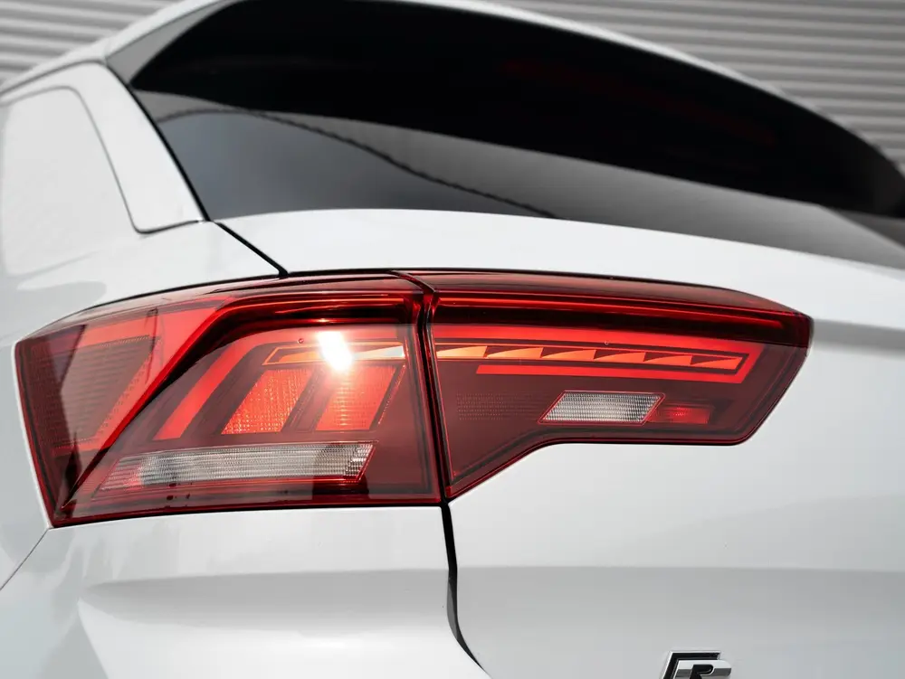 Volkswagen T-Roc 2.0 TSI 4Motion Sport Business R Akra Pano uit 2020, foto 11