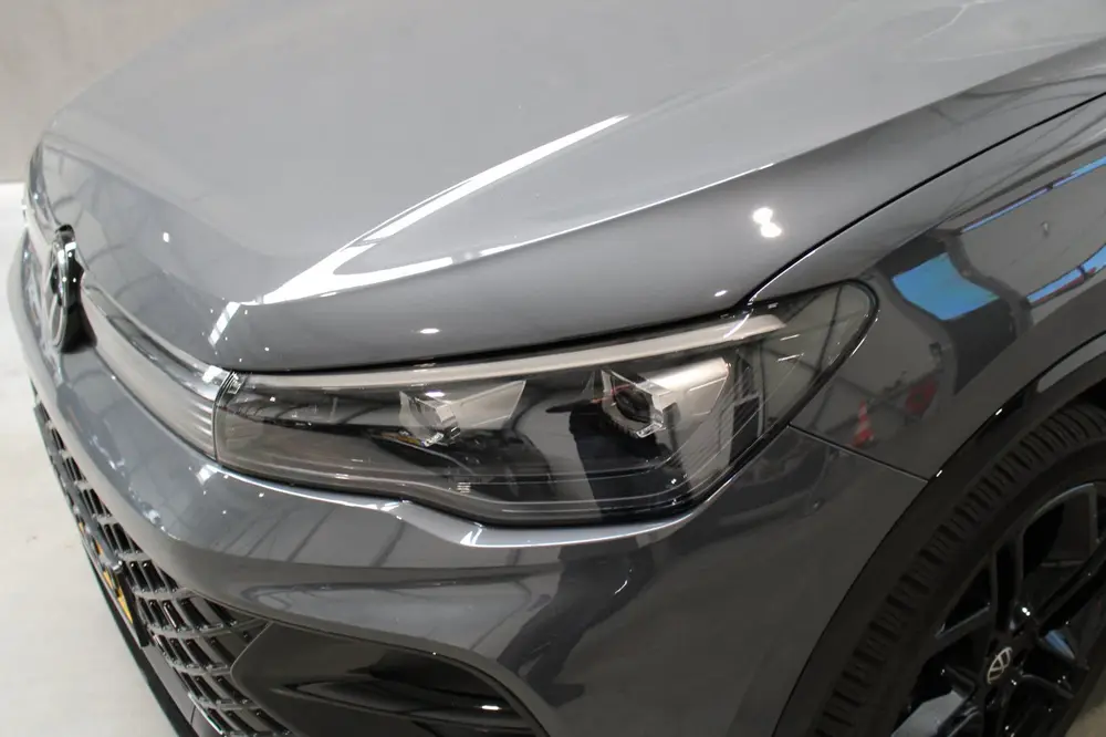 Volkswagen Tiguan 1.5 eHybrid R-Line Camera/Trekhaak/Black p uit 2024, foto 3