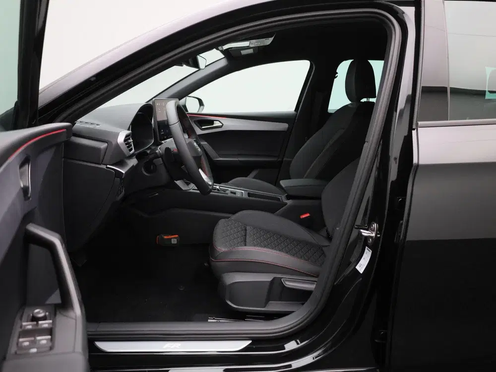 SEAT Leon 1.5 TSI e-Hybrid FR Business 204 PK uit 2026, foto 9