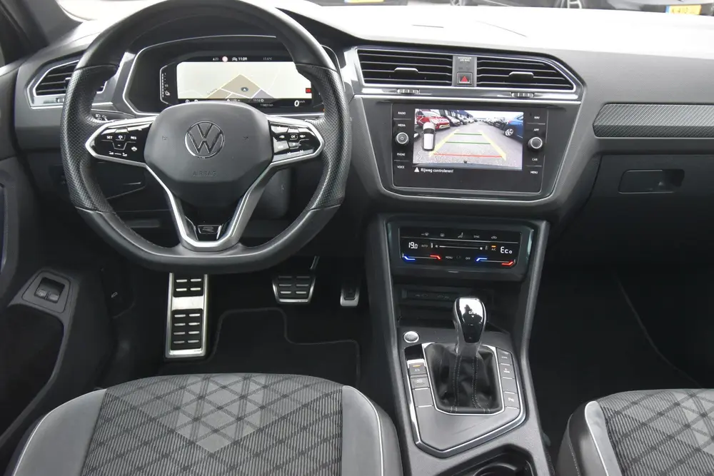 Volkswagen Tiguan 1.4 TSI eHybrid R-Line Business+ , TREKHAA uit 2022, foto 3