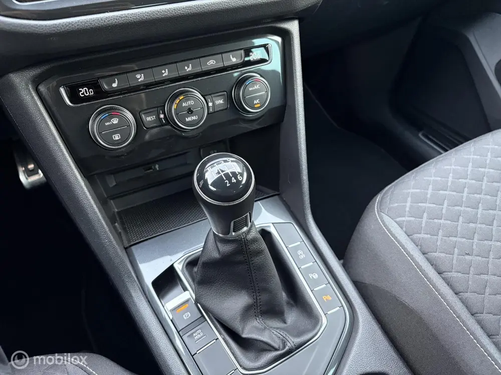 Volkswagen Tiguan 1.5 TSI Comfortline Business uit 2019, foto 14