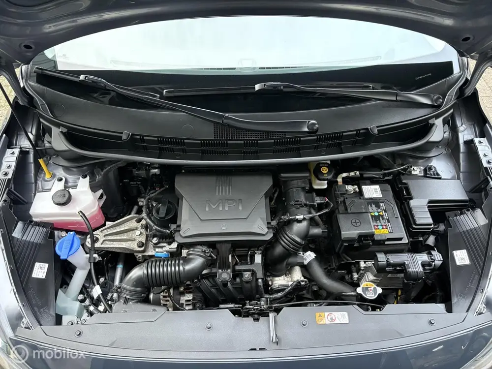 Hyundai I10 1.0 Comfort Automaat uit 2022, foto 8