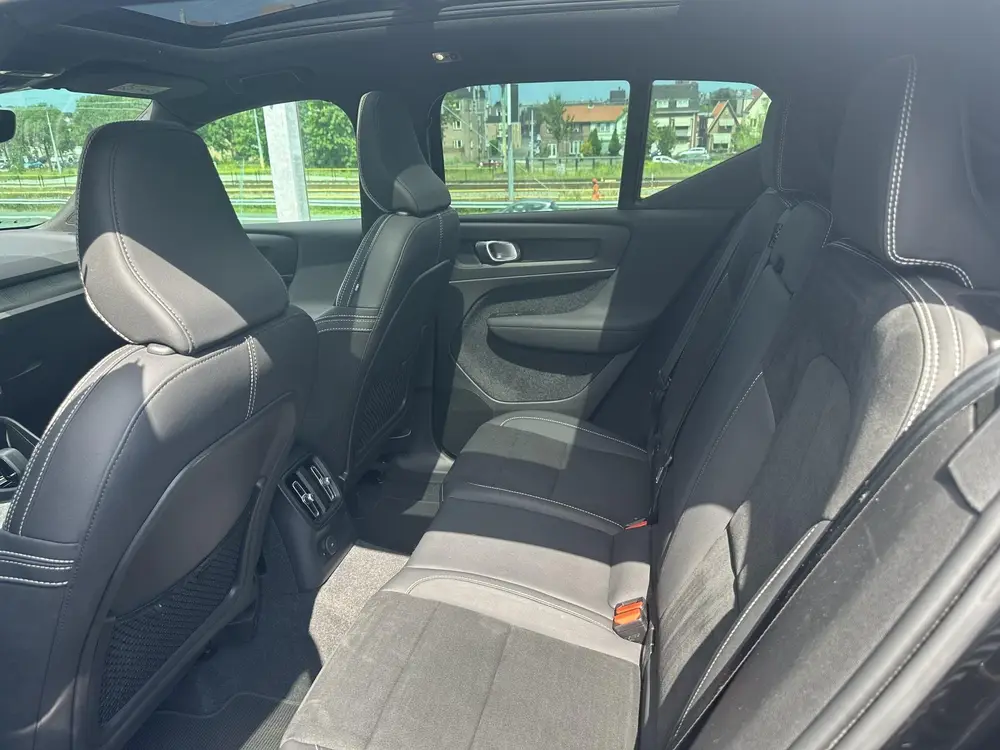 Volvo XC40 1.5 T5 Recharge Ultimate Dark uit 2023, foto 10