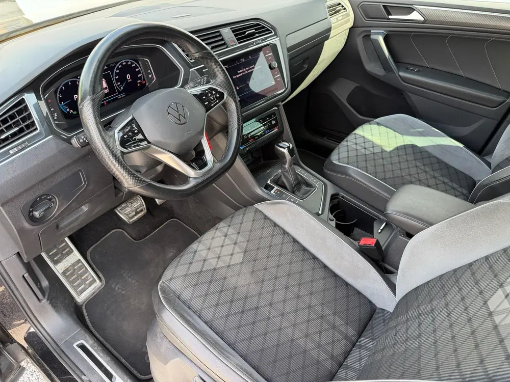 Volkswagen Tiguan 1.5 TSI R-Line Business+ | Pano | IQ Light uit 2021, foto 4