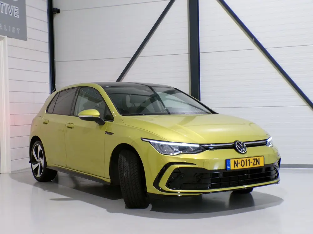 Volkswagen Golf 1.5 eTSI 150PK R-Line "Automaat" Carplay Ada uit 2020, foto 4