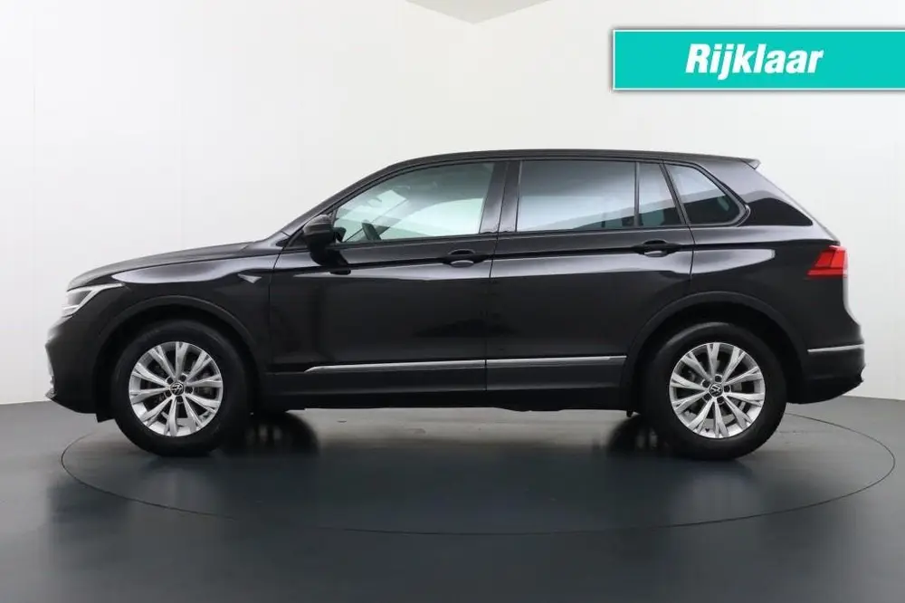 Volkswagen Tiguan 1.5 TSI LIFE Business-Line 1 Ste Eigenaar uit 2022, foto 2