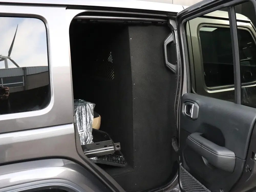 Jeep Wrangler 2.2D Sahara | GRIJS KENTEKEN | LEDER | CAMERA uit 2019, foto 15