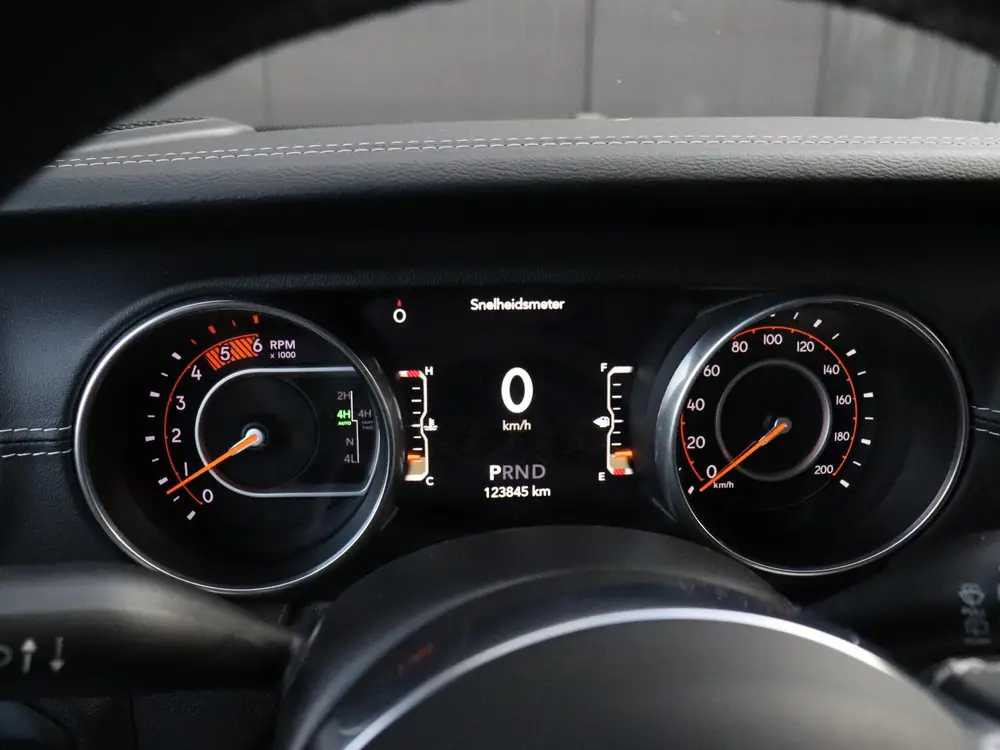 Jeep Wrangler 2.2D Sahara | GRIJS KENTEKEN | LEDER | CAMERA uit 2019, foto 5