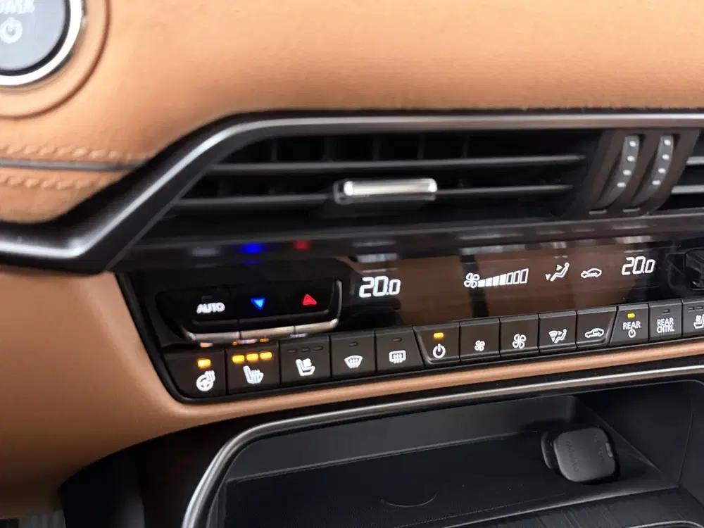 Mazda CX-80 2.5 e-SkyActiv PHEV Homura Plus 6p DEMO vo uit 2026, foto 18