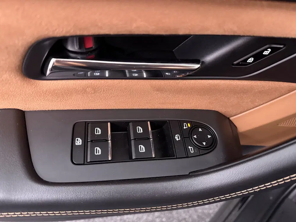 Mazda CX-80 2.5 e-SkyActiv PHEV Homura Plus 6p DEMO vo uit 2026, foto 4