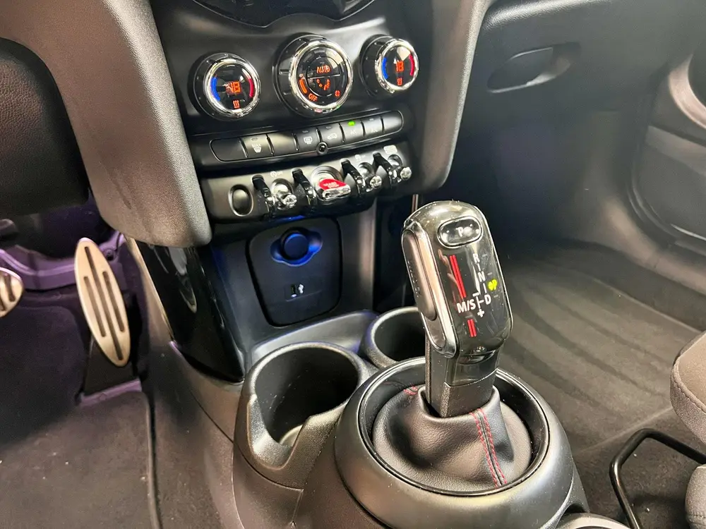 Mini Cooper S 2.0 Cooper S Knightsbridge Edition uit 2019, foto 15