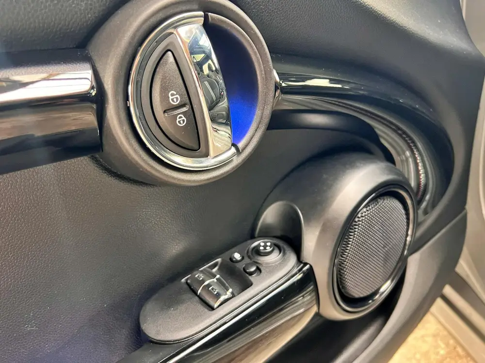 Mini Cooper S 2.0 Cooper S Knightsbridge Edition uit 2019, foto 17