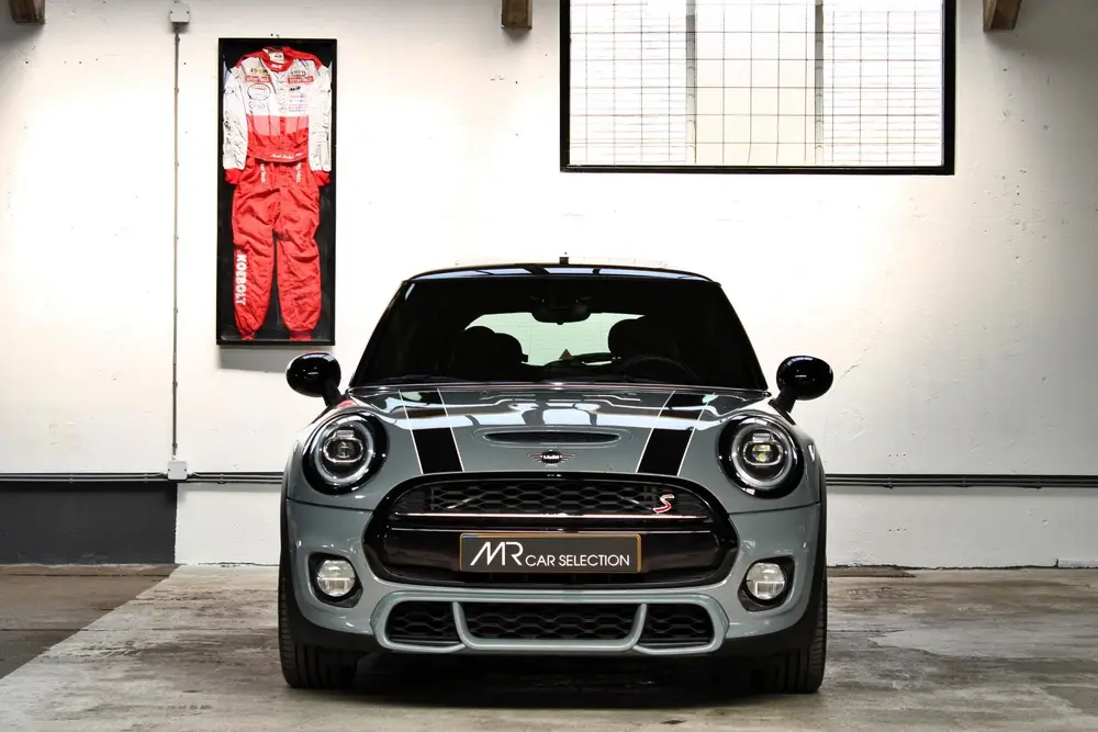 Mini Cooper S 2.0 Cooper S Knightsbridge Edition uit 2019, foto 2