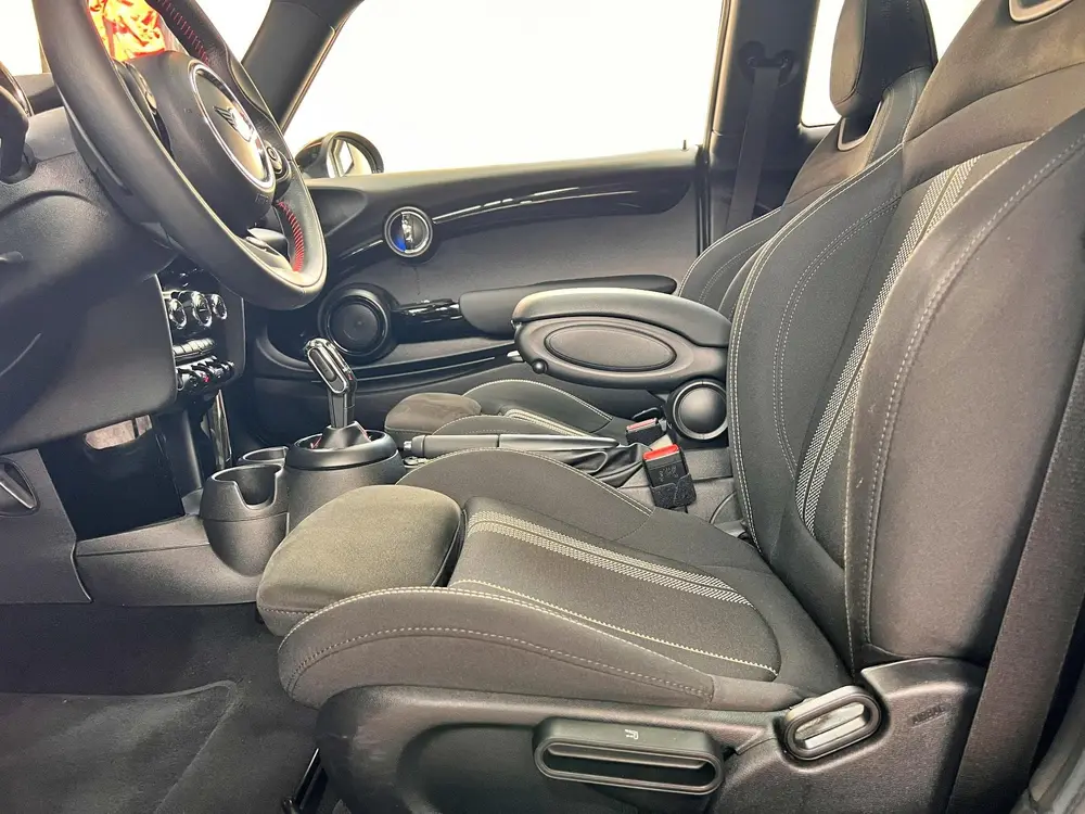 Mini Cooper S 2.0 Cooper S Knightsbridge Edition uit 2019, foto 6