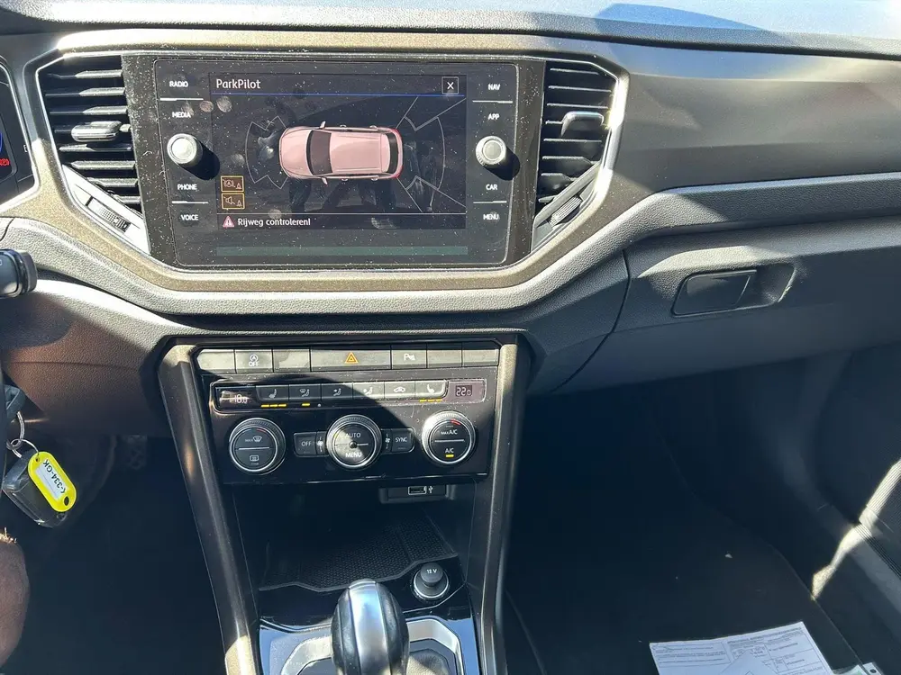 VOLKSWAGEN T-Roc 1.5 TSI 150pk 7-DSG T-Roc Sport uit 2019, foto 12