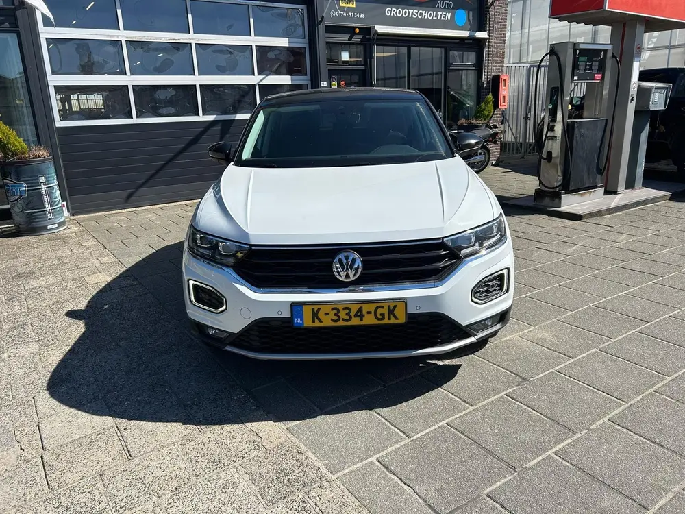 VOLKSWAGEN T-Roc 1.5 TSI 150pk 7-DSG T-Roc Sport uit 2019, foto 4