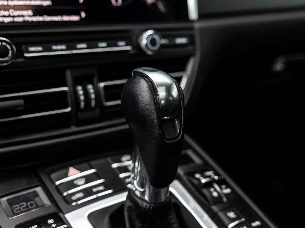 Porsche Macan 2.0 | PASM LUCHTVERING | PANORAMA/SCHUIF-KANTE uit 2019, foto 10