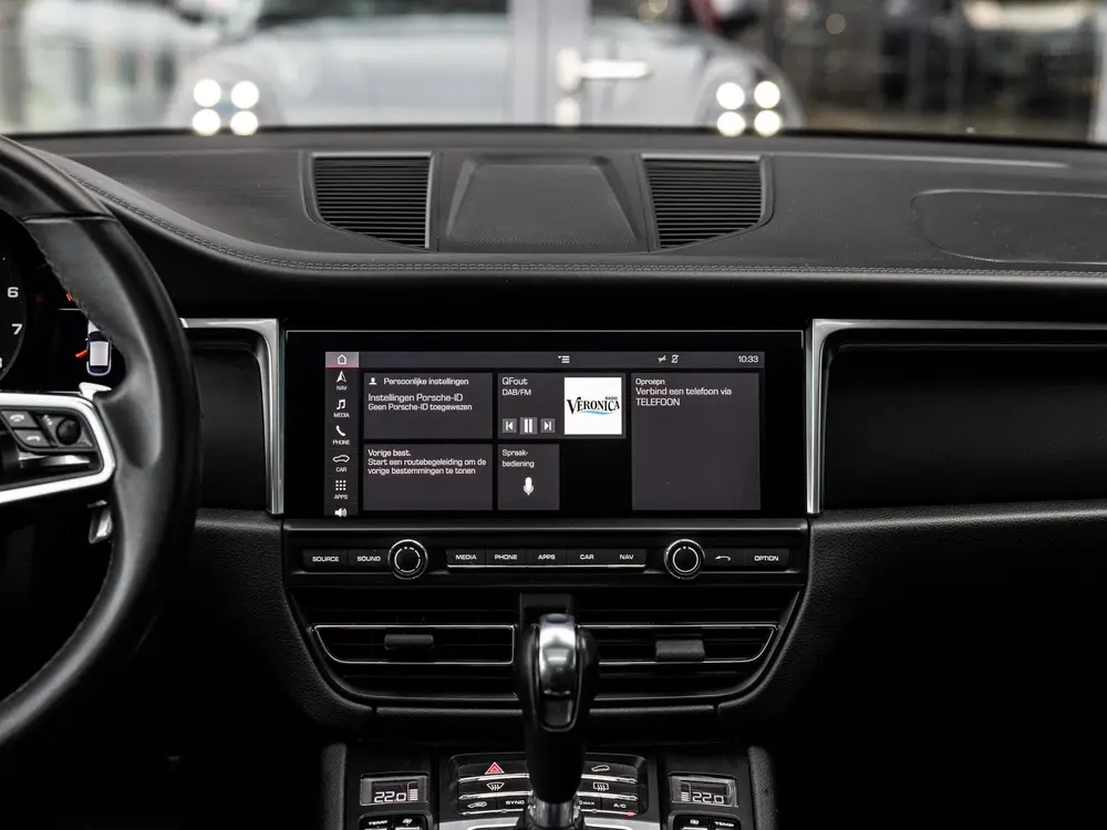 Porsche Macan 2.0 | PASM LUCHTVERING | PANORAMA/SCHUIF-KANTE uit 2019, foto 15